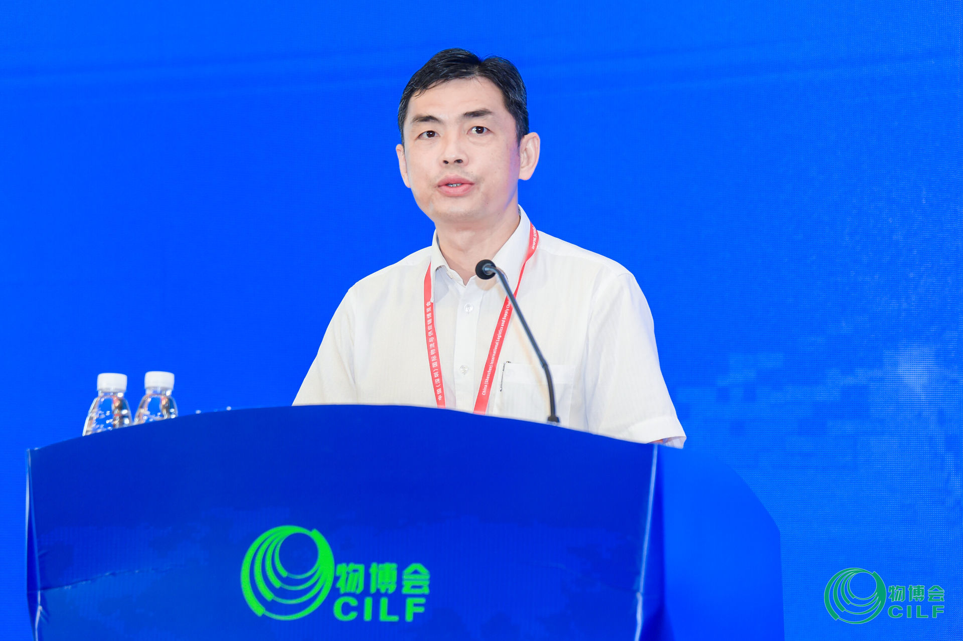 深圳市交通运输局物流与供应链管理处处长章新涛致辞.jpg